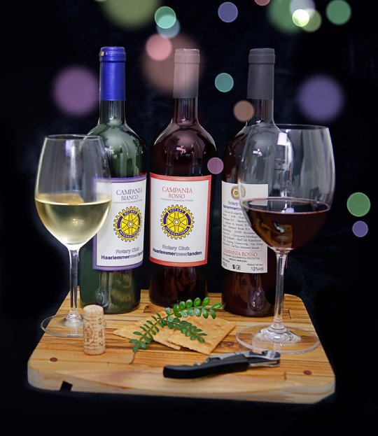 Afbeelding met drinken, Alcoholische drank, fles, wijn
Automatisch gegenereerde beschrijving