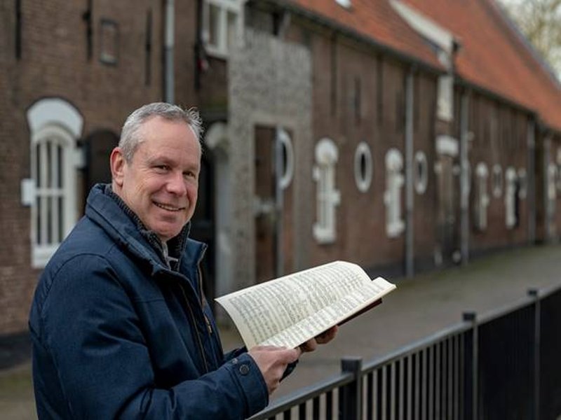 Jasper de Waal was solohoornist bij het Concertgebouworkest en dirigeert nu Harmonie Kolpings Zonen in zijn geboortestad Bergen op Zoom.