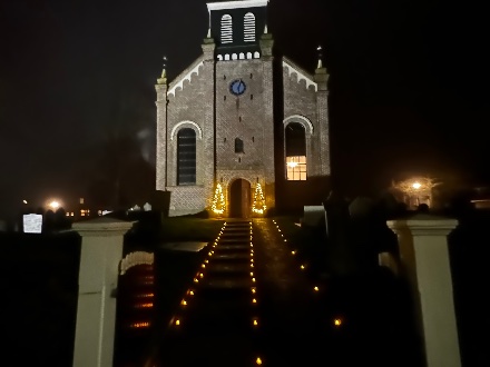 Rotary Club Bolsward organiseerde 20 december 2022 in het kerkje van Wolsum een inspirerend kerstconcert verzorgd door cellisten Wilma de Bruijn en Florianne Remme.