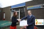 Cheque aan Stichting Lentekind