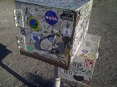 2012: club sticker on black mailbox Nevada by Piet
