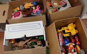 Afbeelding met doos, plastic, container, overdekt

Automatisch gegenereerde beschrijving