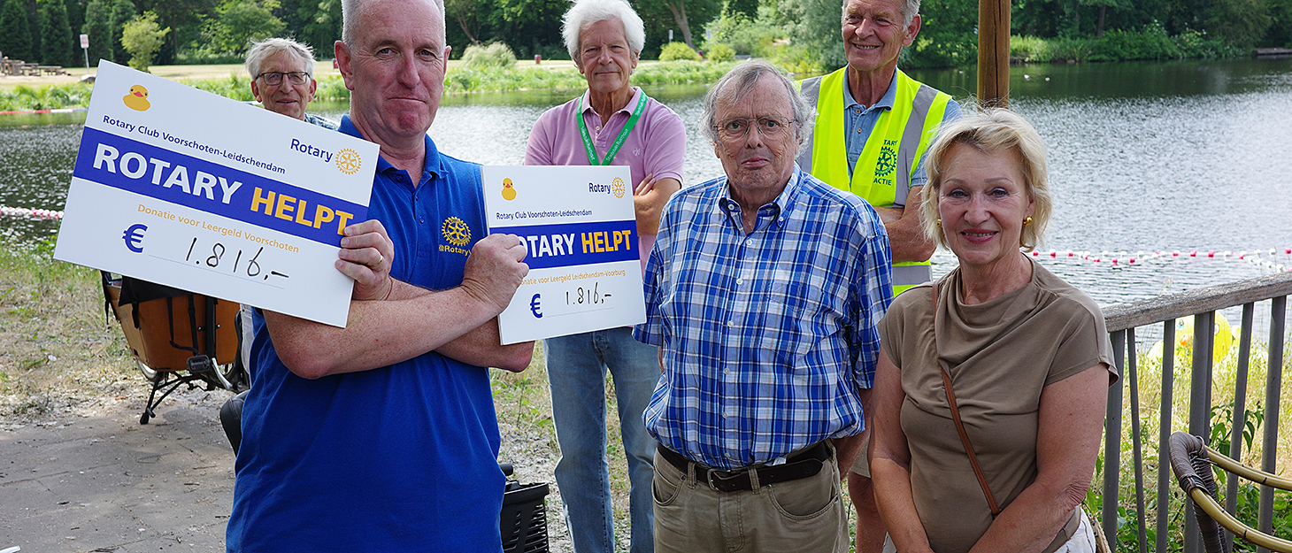 Overhandiging van de cheque