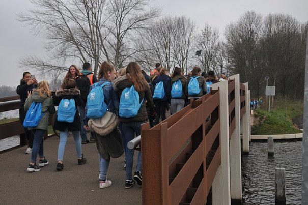 https://www.rotary.nl/alphenaandenrijn/Archief/wandelen-voor-water/wandelen-voor-Water-2019/wvw-2019-70.jpg