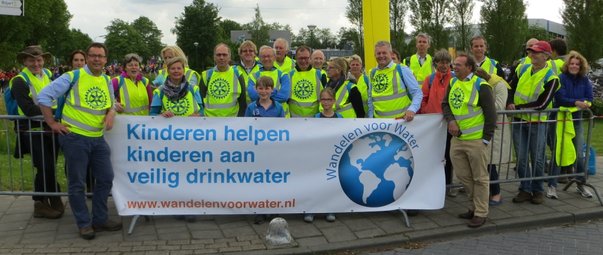 K:\Website Rotary\3- Nieuws\Archief 2014-2015\Wandelen voor Water\20150603 IMG_2860.JPG