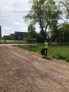 Afbeelding met buiten, lucht, gras, boom

Automatisch gegenereerde beschrijving