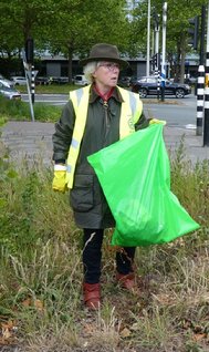 Afbeelding met buiten, gras, weg, straat

Automatisch gegenereerde beschrijving