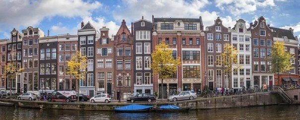Afbeelding met water, gebouw, buiten, lucht

Automatisch gegenereerde beschrijving
