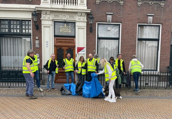 Afbeelding met gebouw, grond, buitenshuis

Automatisch gegenereerde beschrijving