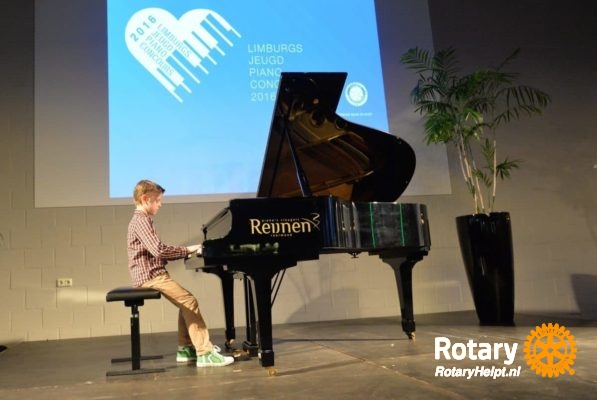 rotaryclub-maas-en-roer-jonge-pianist