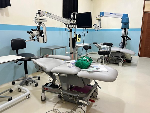 Afbeelding met Medische apparatuur, overdekt, kamer, ziekenhuiskamer

Door AI gegenereerde inhoud is mogelijk onjuist.