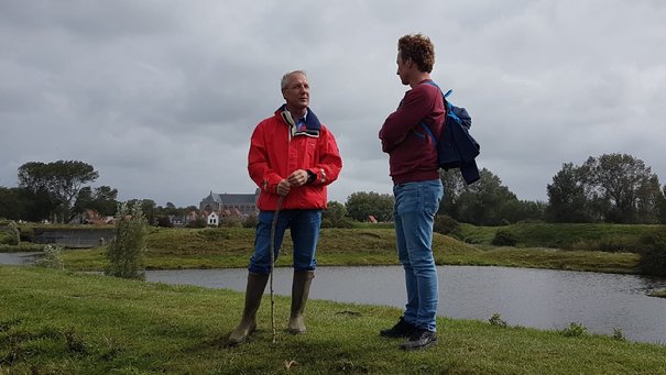 Afbeelding met gras, buiten, veld, person

Automatisch gegenereerde beschrijving