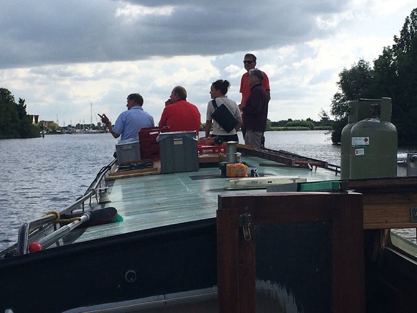 Afbeelding met lucht, buiten, boot

Automatisch gegenereerde beschrijving