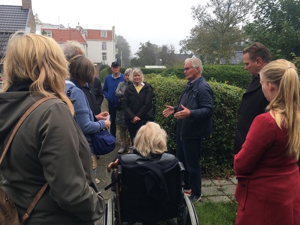 Afbeelding met persoon, buiten, lucht, mensen

Automatisch gegenereerde beschrijving