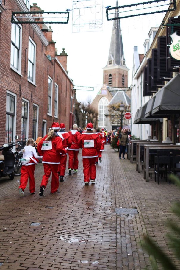 Afbeelding met gebouw, buiten, grond, straat

Beschrijving is gegenereerd met zeer hoge betrouwbaarheid